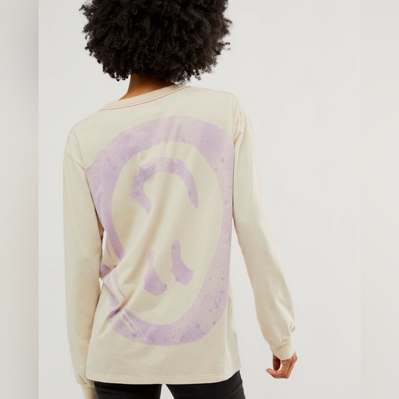 One Teaspoon Smiley Tee - Picture 3 of 5